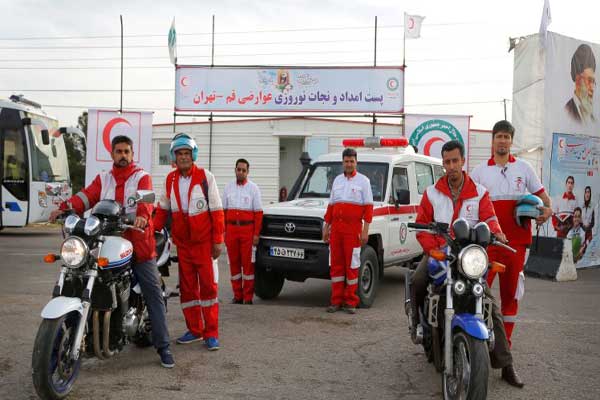 فعالیت 16 پایگاه ثابت و سیار جمعیت هلال احمر در محورهای موصلاتی قم فعالیت 16 پایگاه ثابت و سیار جمعیت هلال احمر در محورهای موصلاتی قم