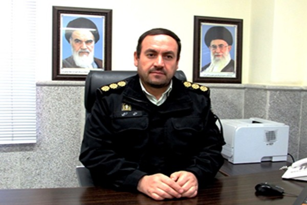 یک شهروند در درگیری مسلحانه قاچاقچی موادمخدر با پلیس در قم فوت کرد یک شهروند در درگیری مسلحانه قاچاقچی موادمخدر با پلیس در قم فوت کرد