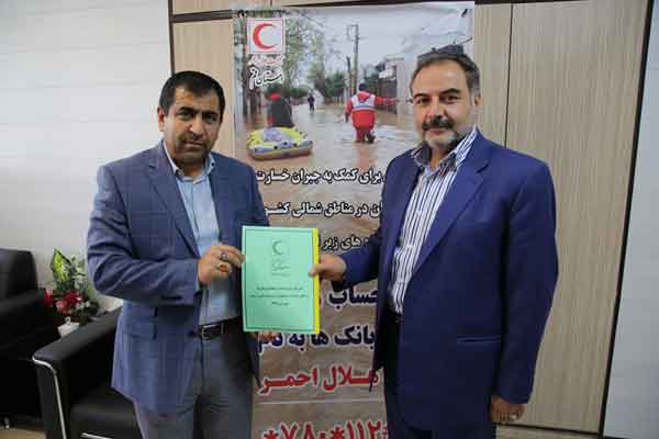 گلریزان ورزشکاران قمی به نفع سیل زدگان برگزار شد گلریزان ورزشکاران قمی به نفع سیل زدگان برگزار شد