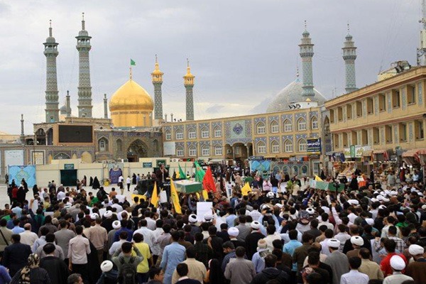 پیکر ۲ شهید مدافع حرم در قم تشییع شد پیکر ۲ شهید مدافع حرم در قم تشییع شد