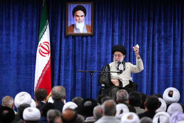 جنگ نمیشود مذاکره با آمریکا سمّ است گزینه قطعی ملت مقاومت است جنگ نمیشود مذاکره با آمریکا سمّ است گزینه قطعی ملت مقاومت است