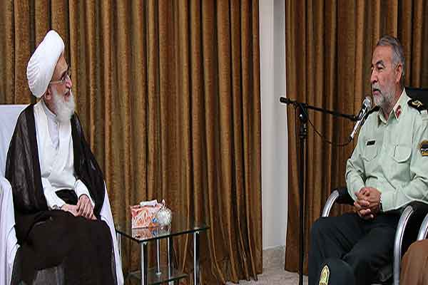آیت الله نوری همدانی:امر به معروف و نهی از منکر وظیفه ای همگانی است آیت الله نوری همدانی:امر به معروف و نهی از منکر وظیفه ای همگانی است