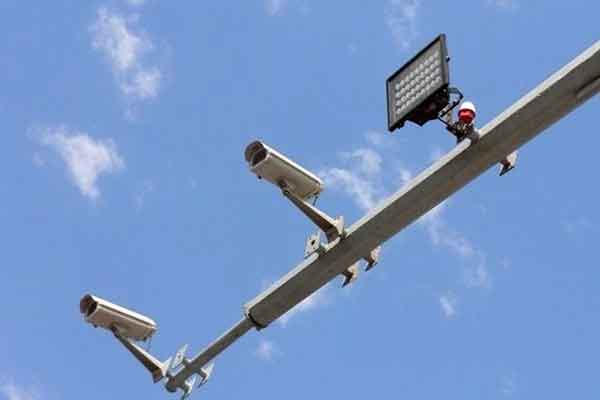  20 دوربین ثبت تخلف توسط قاچاقچیان در قم تخریب شد