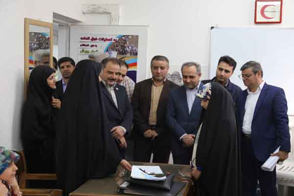 طرح های غنی سازی اوقات فراغت هلال احمر توسط استاندار قم افتتاح شد طرح های غنی سازی اوقات فراغت هلال احمر توسط استاندار قم افتتاح شد