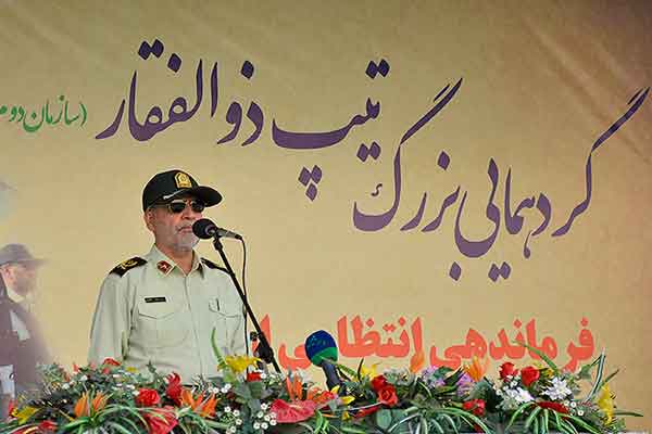 نیروی انتظامی در خط مقدم مبارزه با ناهنجاری هاست نیروی انتظامی در خط مقدم مبارزه با ناهنجاری هاست