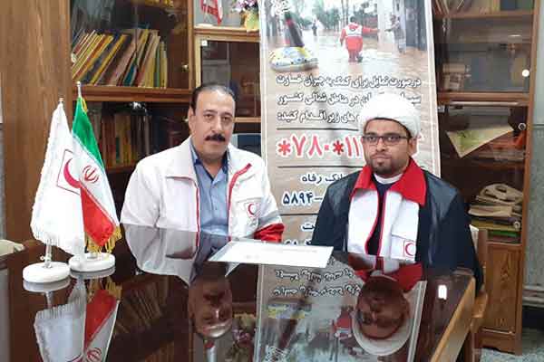 دومین کمک میلیاردی مسلمانان تانزانیا ویژه آسیب دیدگان سیل به هلال احمر قم اهدا شد دومین کمک میلیاردی مسلمانان تانزانیا ویژه آسیب دیدگان سیل به هلال احمر قم اهدا شد