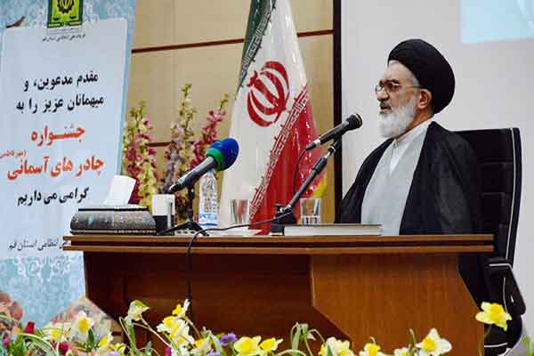 دشمن با راه اندازی جنگ فرهنگی حجاب و عفاف را نشانه گرفته است دشمن با راه اندازی جنگ فرهنگی حجاب و عفاف را نشانه گرفته است
