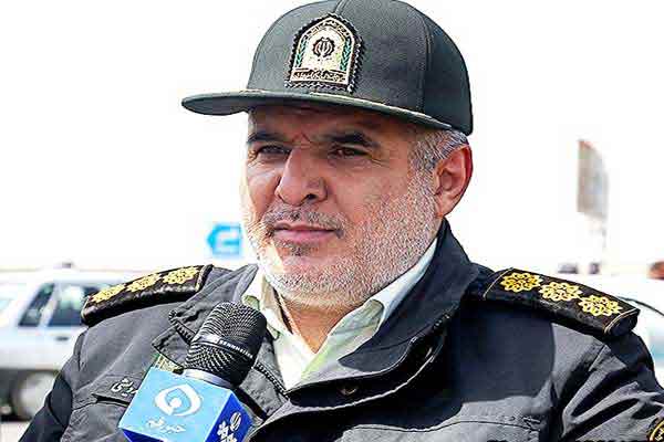 حضور پررنگ و بازدارنده پلیس قم در معابر و بوستان ها حضور پررنگ و بازدارنده پلیس قم در معابر و بوستان ها