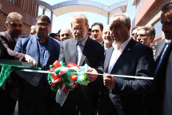 واحد تولیدی انواع فیبر نوری در قم افتتاح شد واحد تولیدی انواع فیبر نوری در قم افتتاح شد
