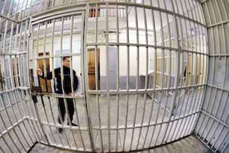 آزادی ۱۵ زندانی در کنار مزار شهید زین الدین