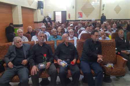مراسم روزجهانی سالمندان در قم برگزار شد مراسم روزجهانی سالمندان در قم برگزار شد
