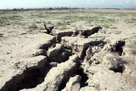 فرونشست و فقدان نقشه حرایم گسل مصوب در استان قم فرونشست و فقدان نقشه حرایم گسل مصوب در استان قم