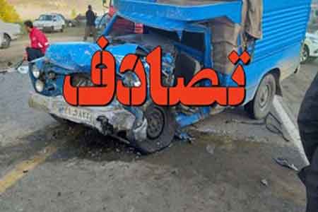 راننده وانت نیسان در تصادف مرگبار اتوبان قم تهران جان خود را از دست داد