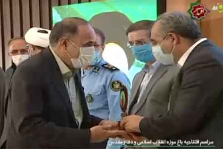 استاندار قم از مدیر مخابرات منطقه قم تقدیر کرد استاندار قم از مدیر مخابرات منطقه قم تقدیر کرد