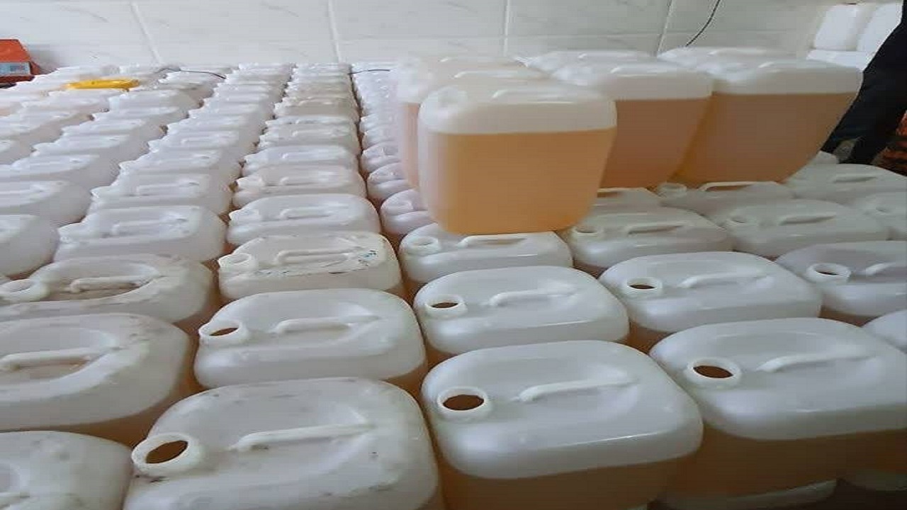 کشف ۲۵ تُن روغن تقلبی با برچسب ارگانیک در قم