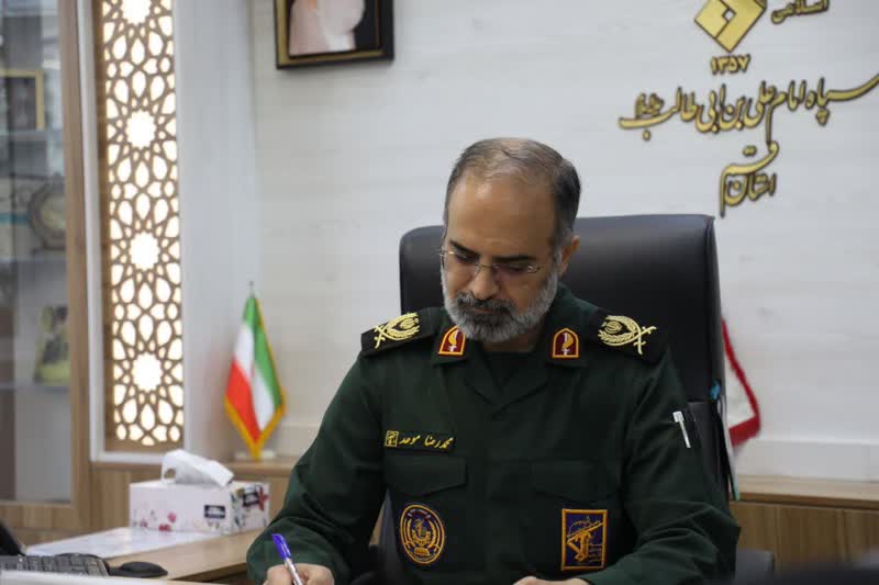 بسیج سازندگی پرچم جهاد را در میادین محرومیتزدایی و آبادانی کشور برافراشتهاست بسیج سازندگی پرچم جهاد را در میادین محرومیتزدایی و آبادانی کشور برافراشتهاست