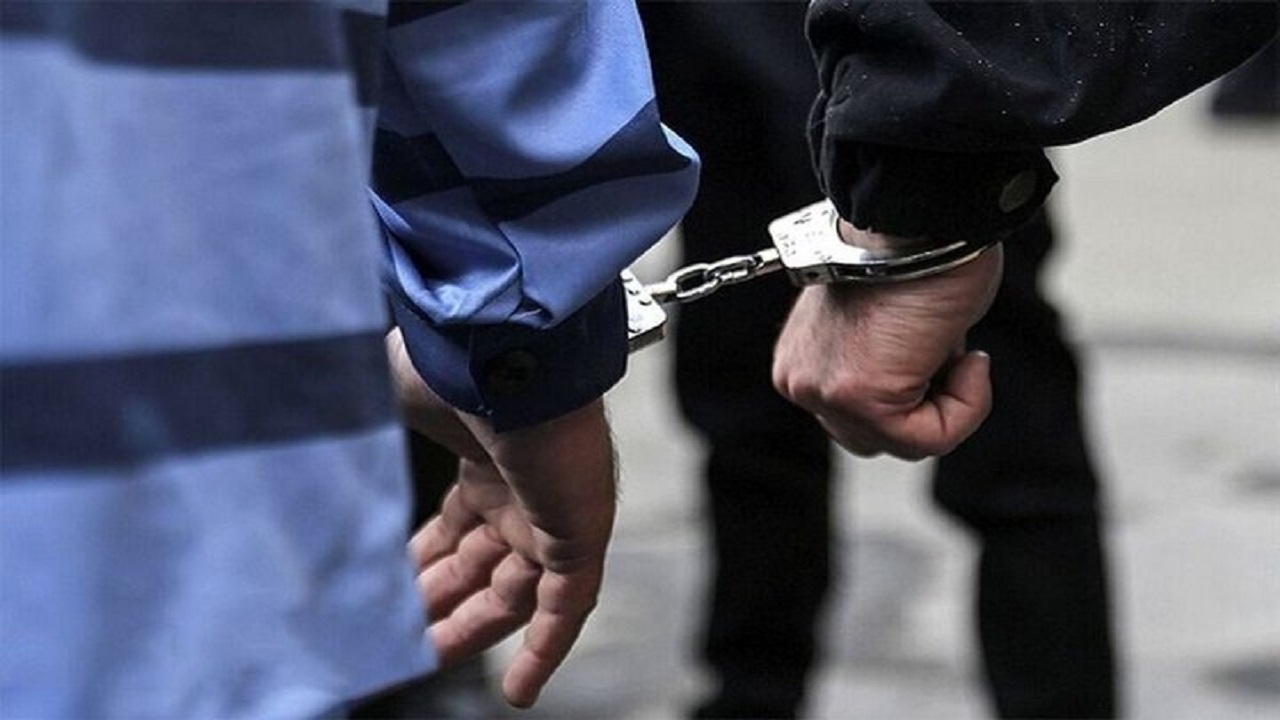 انهدام باند سرقت محموله خودروهای سنگین در قم انهدام باند سرقت محموله خودروهای سنگین در قم