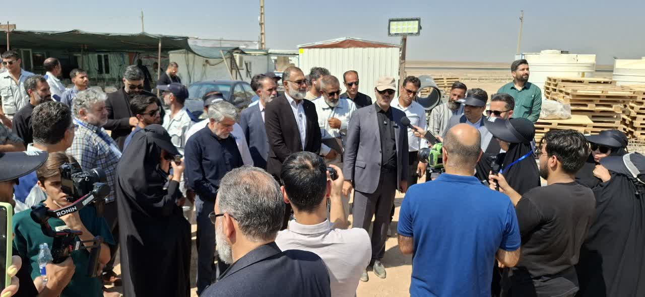 خبرنگاران از روند اجرا و پیشرفت چند طرح عمرانی مهم استان قم بازدیدکردند