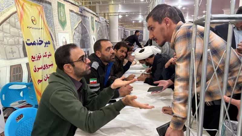 پاسخگویی به بیش از ۳۵ هزار تماس در سامانه ۱۵۲۱ شرکت توزیع نیروی برق استان قم پاسخگویی به بیش از ۳۵ هزار تماس در سامانه ۱۵۲۱ شرکت توزیع نیروی برق استان قم