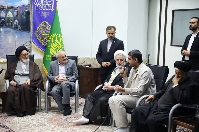 توزیع برق قم را از توزیع برق تهران جدا و به توزیع برق باختر متصل کنید توزیع برق قم را از توزیع برق تهران جدا و به توزیع برق باختر متصل کنید