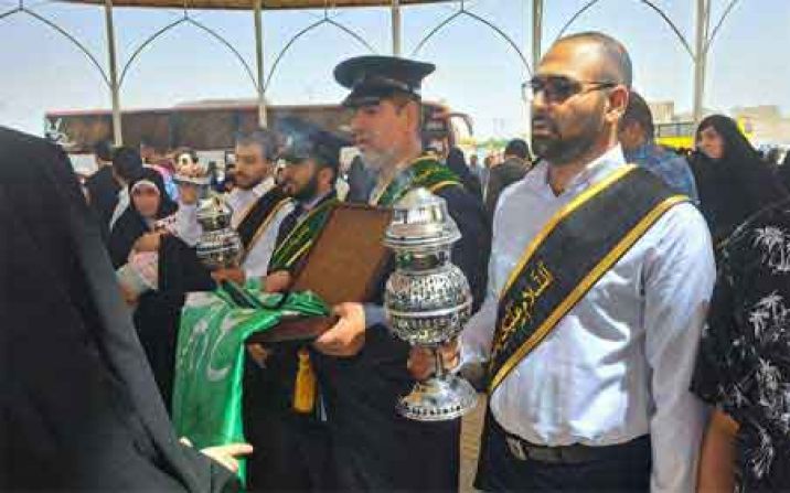 نخستین گروه زمینی زائرین عتبات عالیات از پایانه مرکزی شهرداری قم اعزام شدند نخستین گروه زمینی زائرین عتبات عالیات از پایانه مرکزی شهرداری قم اعزام شدند