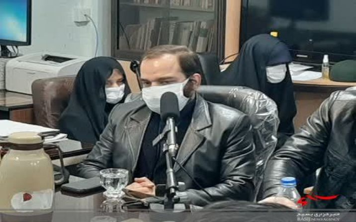 فرماندهان و مسئولین سپاه و ارتش با خانواده شهید فخری زاده دیدار کردند فرماندهان و مسئولین سپاه و ارتش با خانواده شهید فخری زاده دیدار کردند