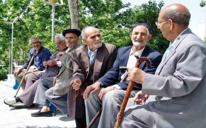 انتخاب بازنشسته و مستمری بگیر نمونه تأمین اجتماعی قم در سال ۱۴۰۰ فراخوان شد