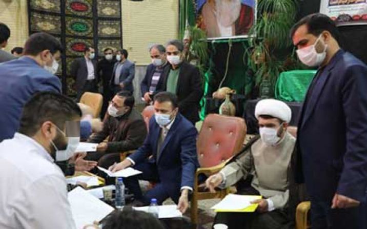کاروان دادگستران قم با چتر عدالت به دادخواهی زندایان قم شتافتند کاروان دادگستران قم با چتر عدالت به دادخواهی زندایان قم شتافتند