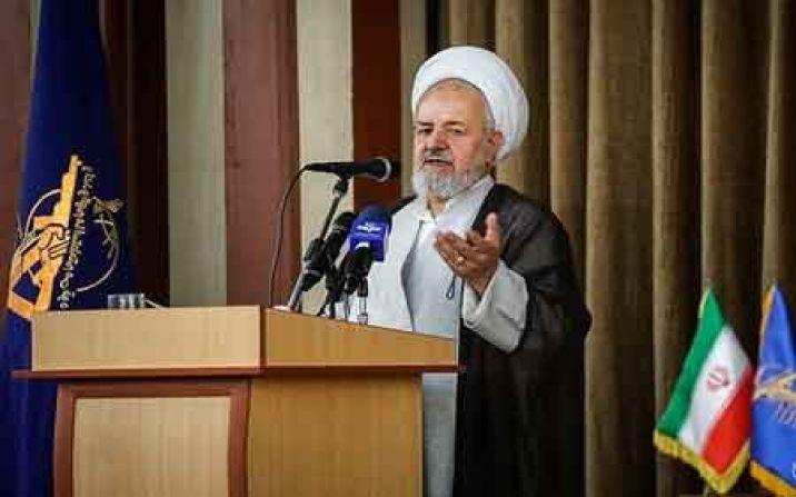 مرزهای اندیشه امامین انقلاب باید در همه گفتمان های دولتی تبیین شود مرزهای اندیشه امامین انقلاب باید در همه گفتمان های دولتی تبیین شود